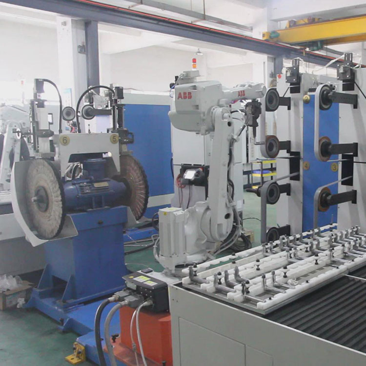 Mesin Poles Gerinda Otomatis Sepenuhnya Lengan Robot ABB Dengan Cermin Atau Garis Rambut