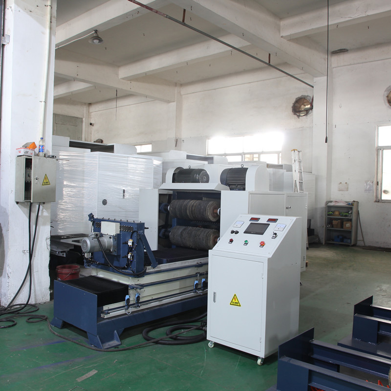 Otomatis Tube Pipe Polishing Machine 32mm 12.2KW 2000mm Untuk Produktivitas Tinggi
