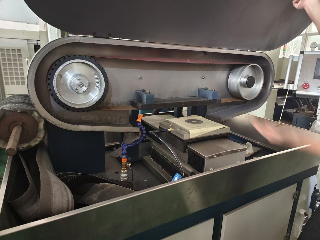 2-Axis CNC Wet Grinding Wire Drawing Machine Disesuaikan untuk Polishing Baja Rustless
