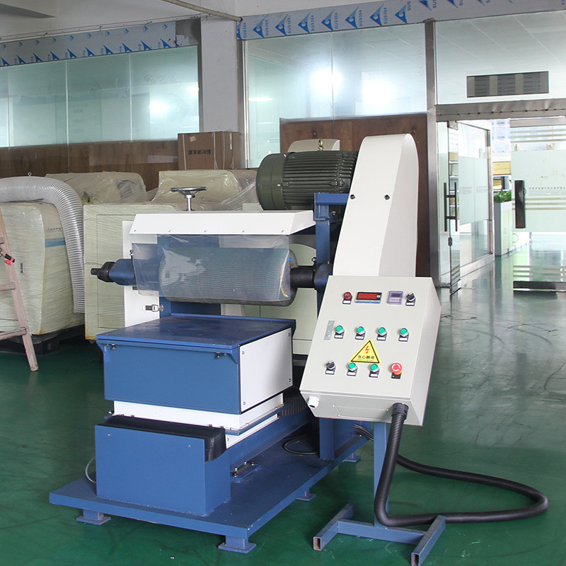 Mesin polesan logam stainless steel otomatis untuk cermin atau matt finishing pada berbagai permukaan